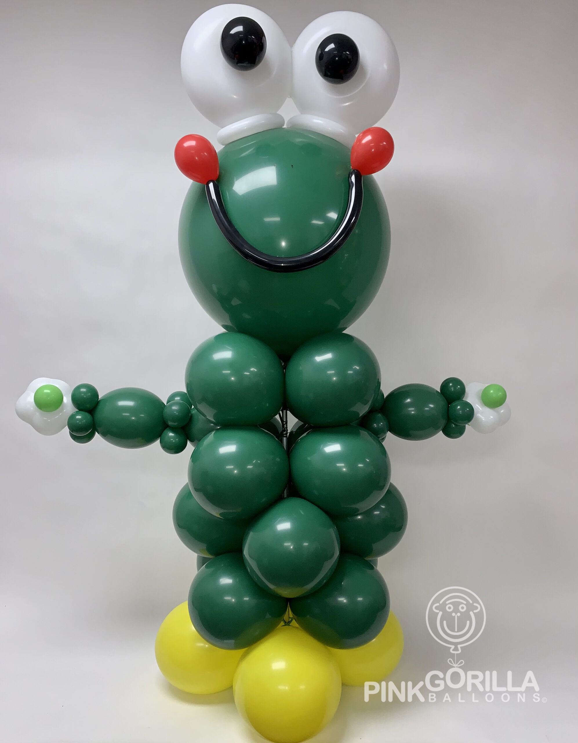 balloon frog sculpture